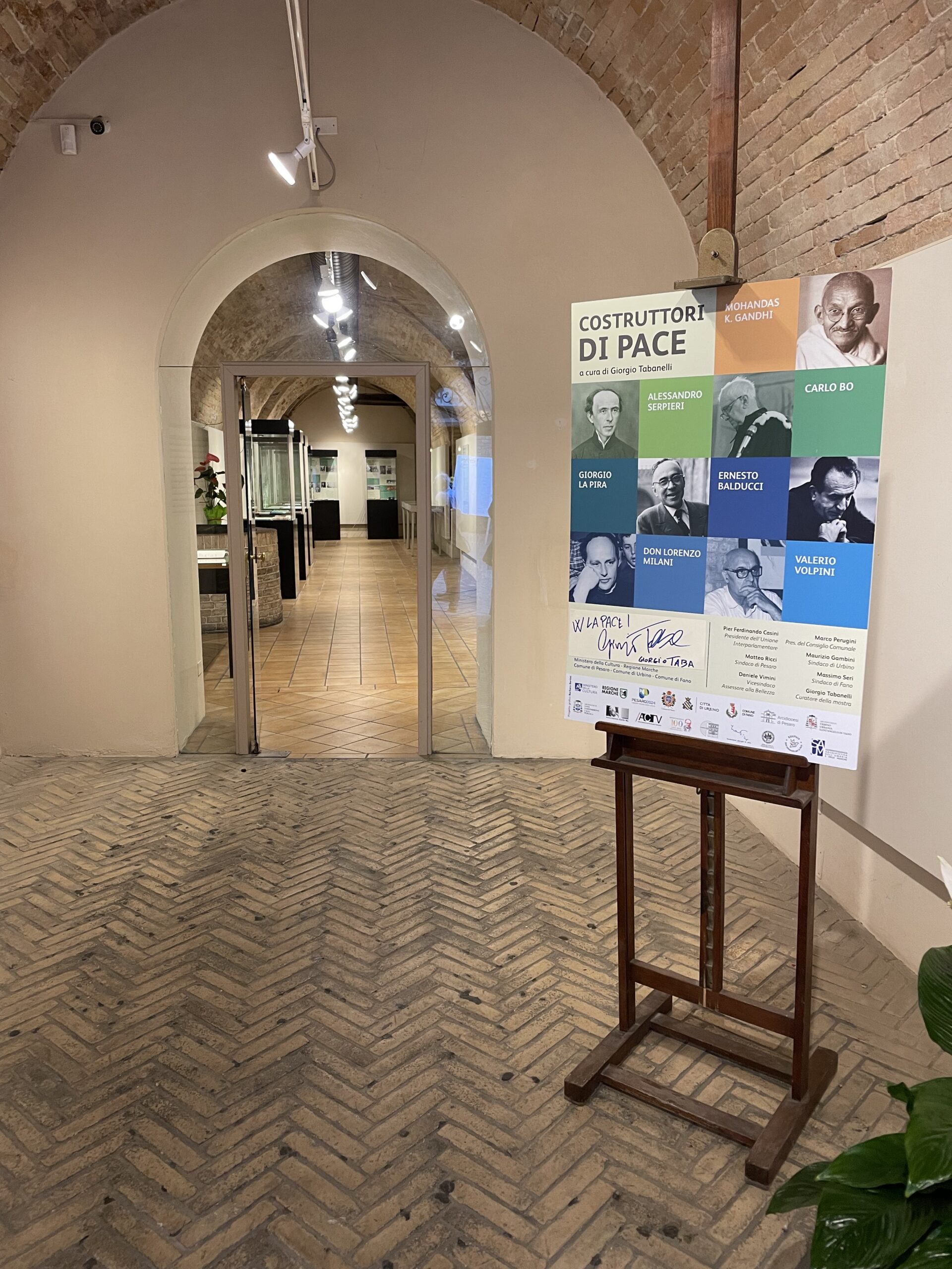Ottobre 2023 – Urbino: “Costruttori di pace”